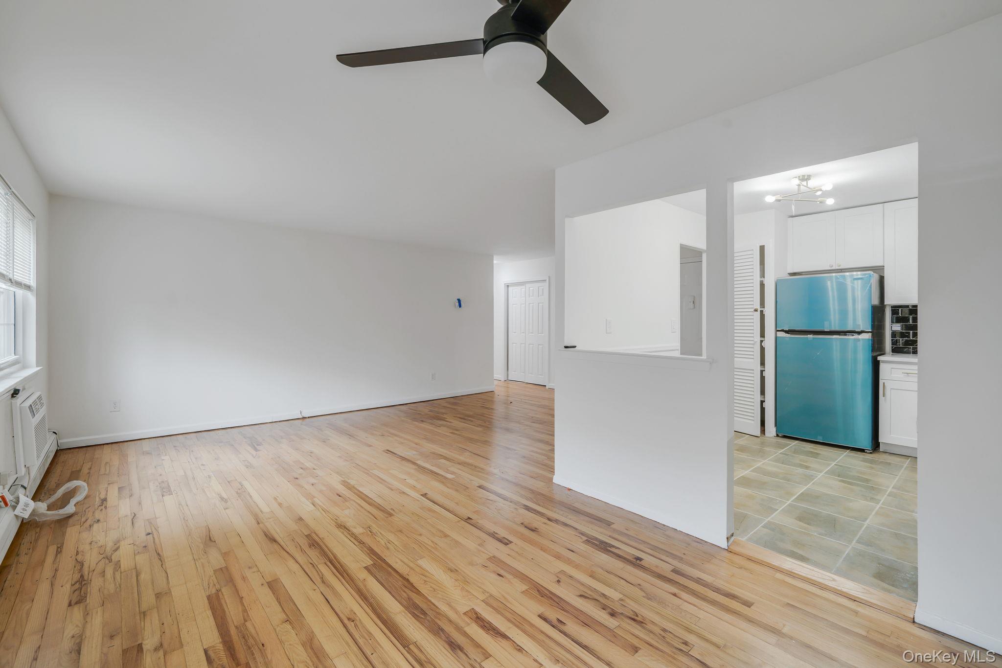 336 Lakeland Avenue # 5D, Sayville, NY 11782