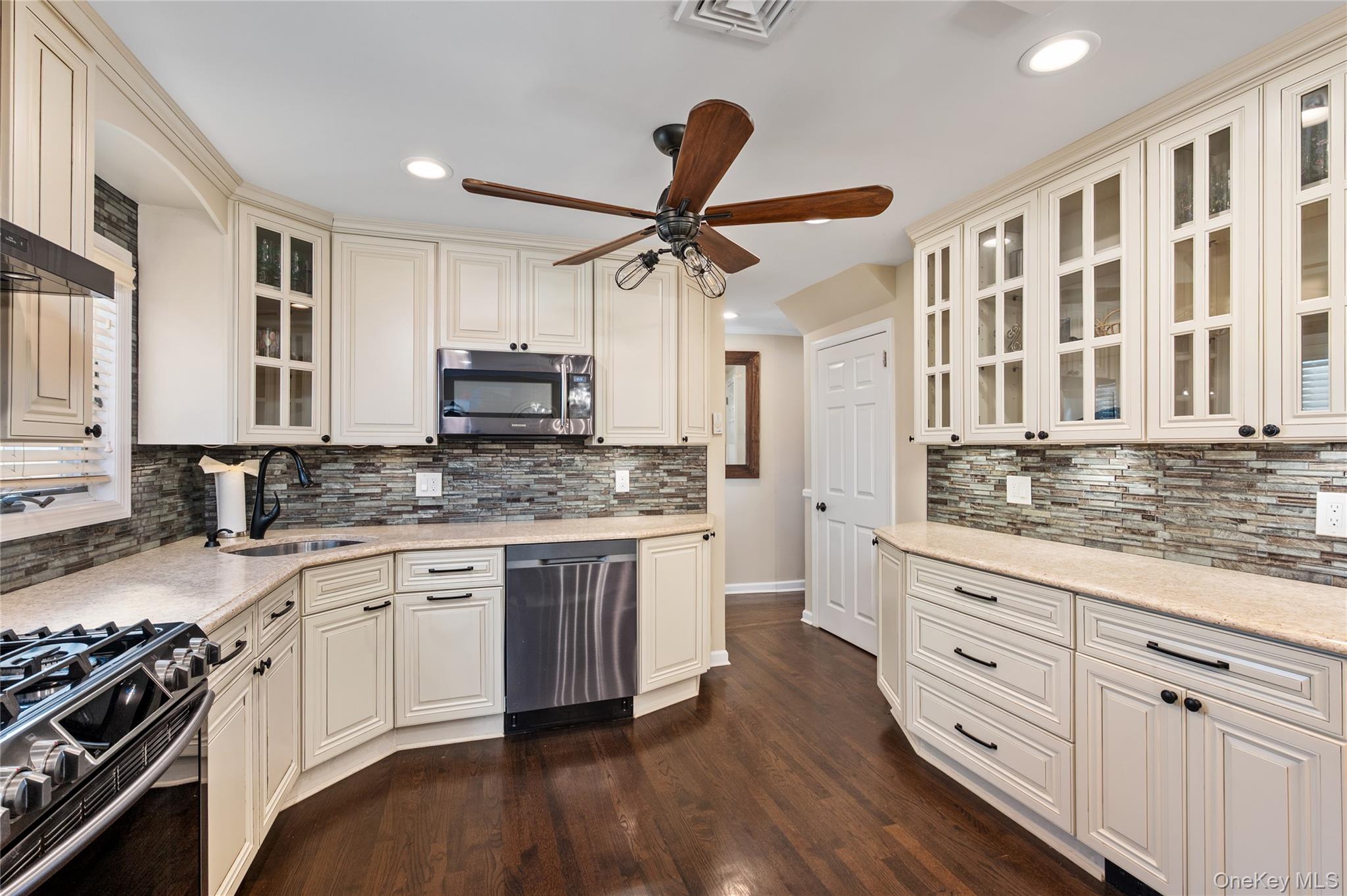 1823 Lincoln Avenue, Seaford, NY 11783