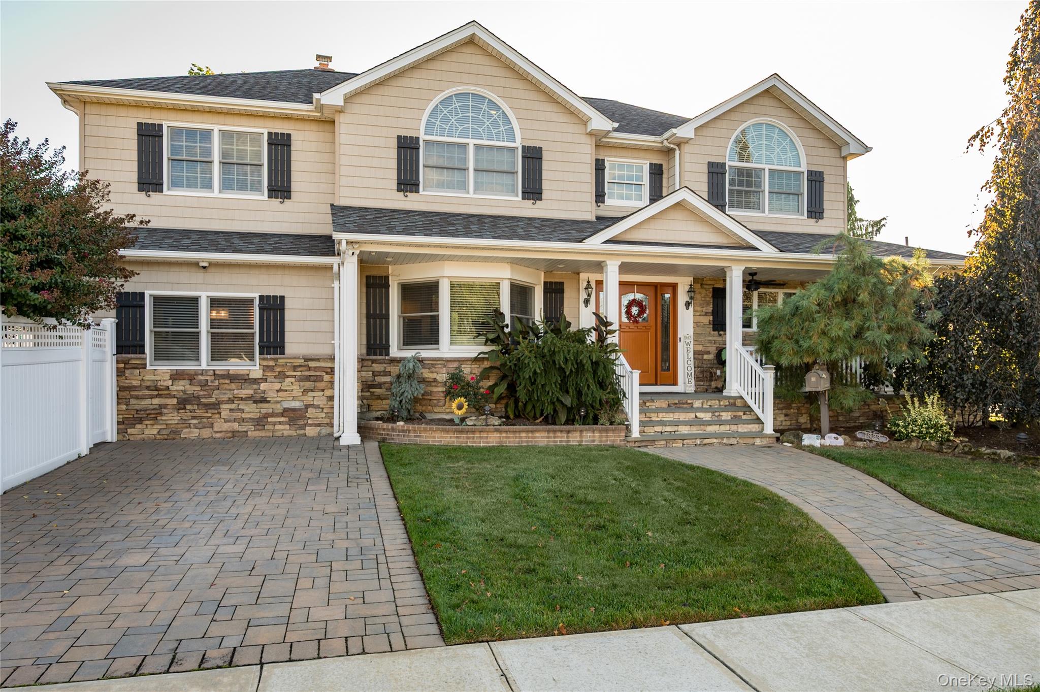 1823 Lincoln Avenue, Seaford, NY 11783