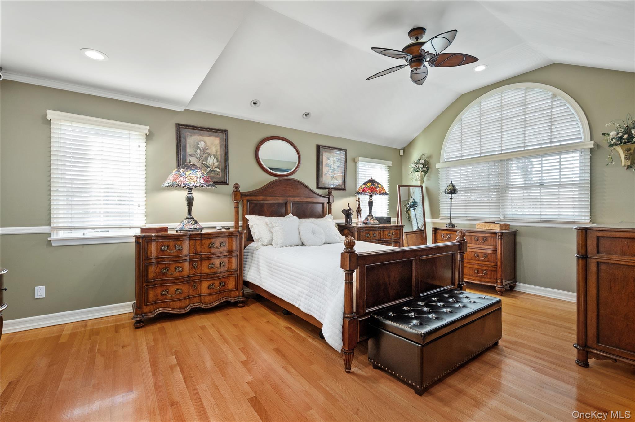 1823 Lincoln Avenue, Seaford, NY 11783