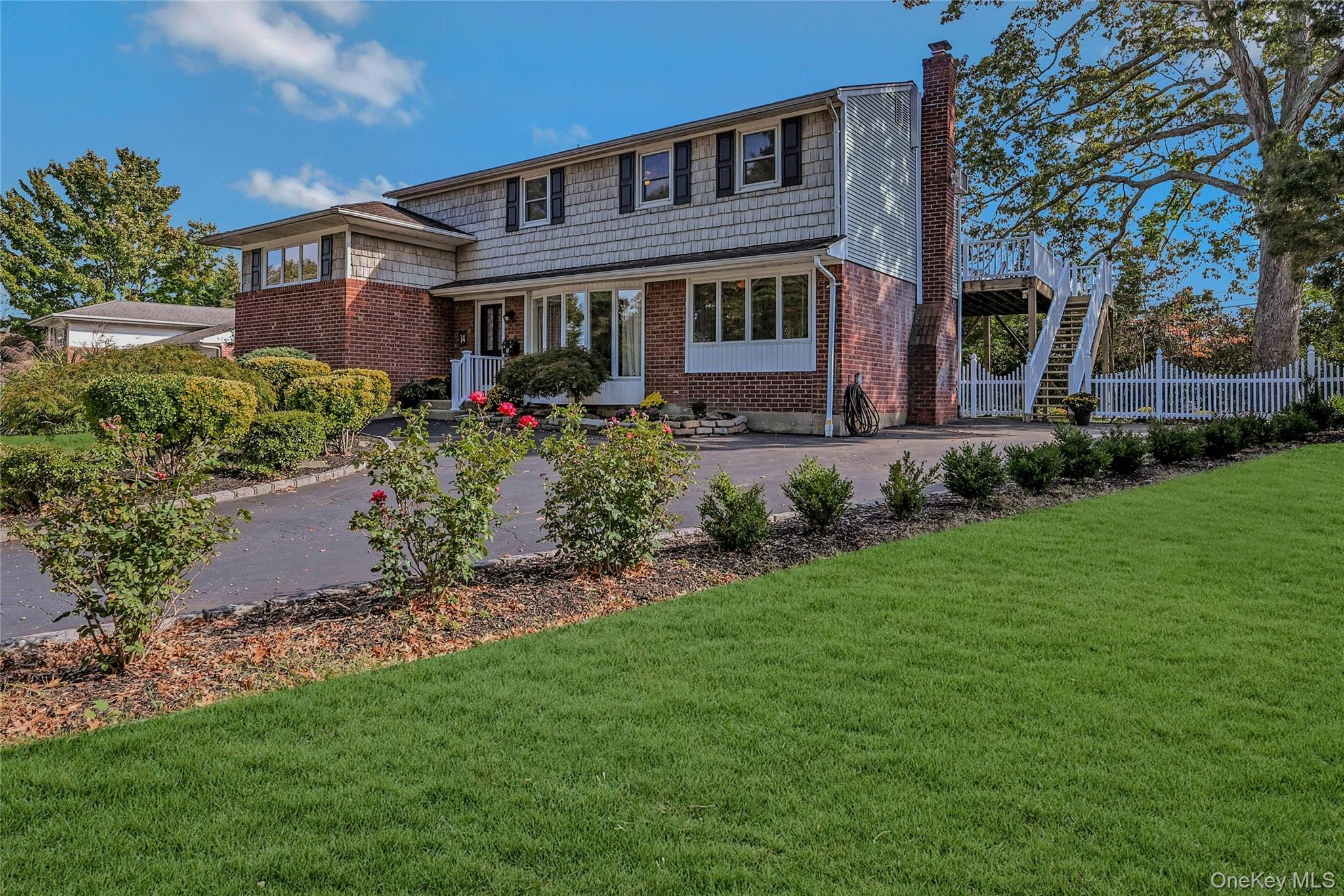 14 Genesee Drive, Commack, NY 11725