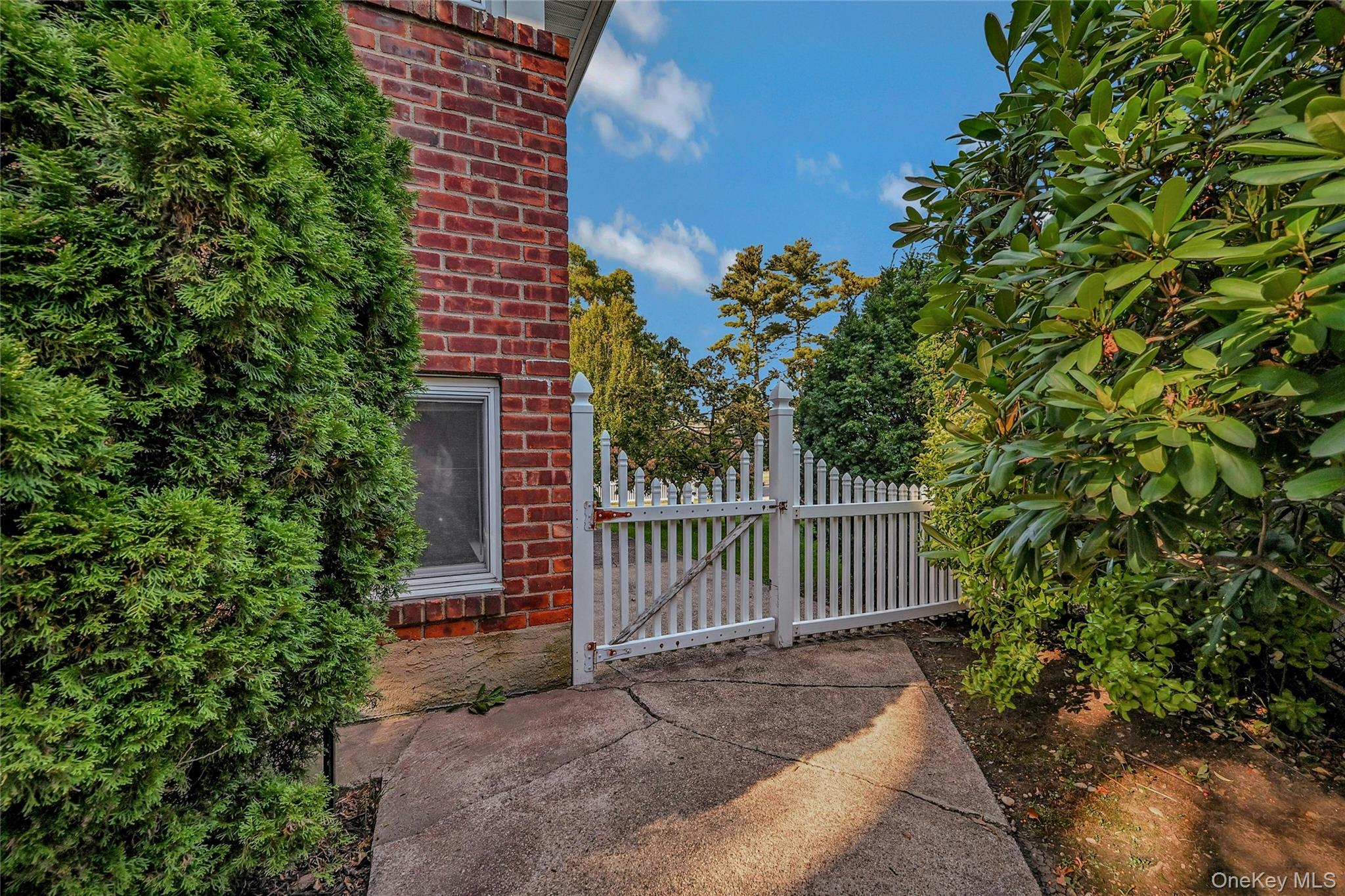 14 Genesee Drive, Commack, NY 11725