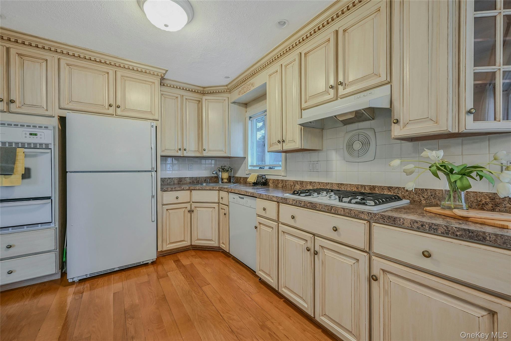 14 Genesee Drive, Commack, NY 11725