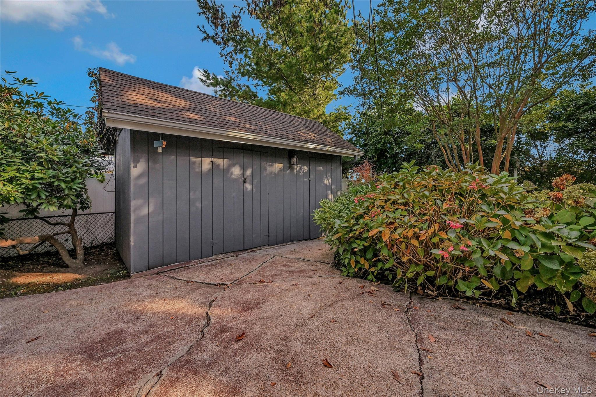 14 Genesee Drive, Commack, NY 11725