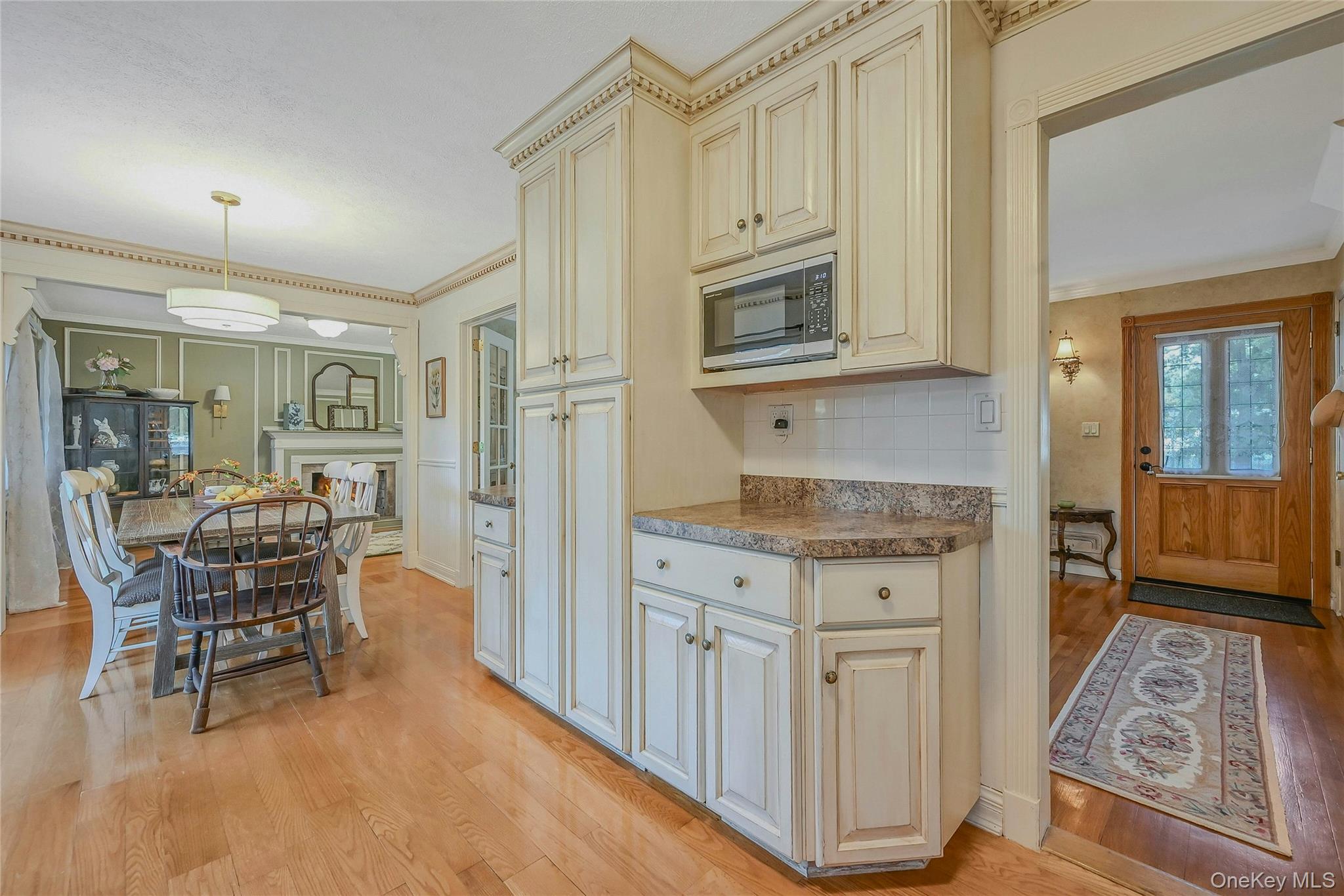 14 Genesee Drive, Commack, NY 11725