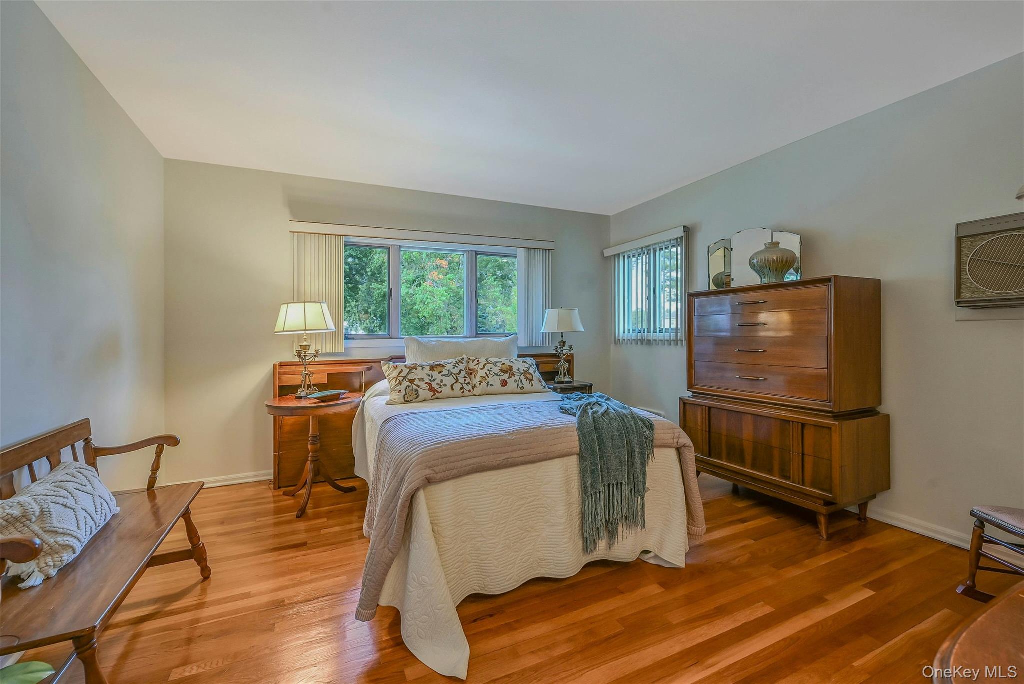 14 Genesee Drive, Commack, NY 11725