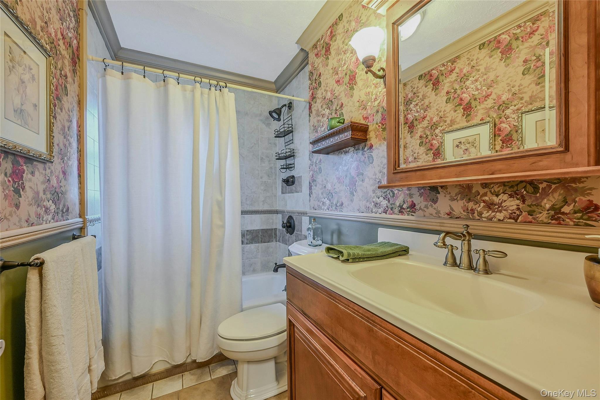 14 Genesee Drive, Commack, NY 11725