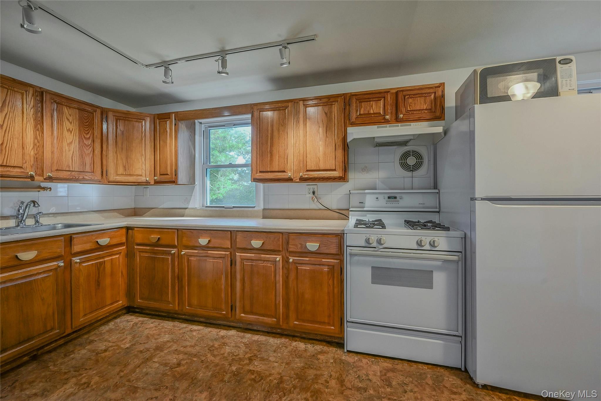 14 Genesee Drive, Commack, NY 11725