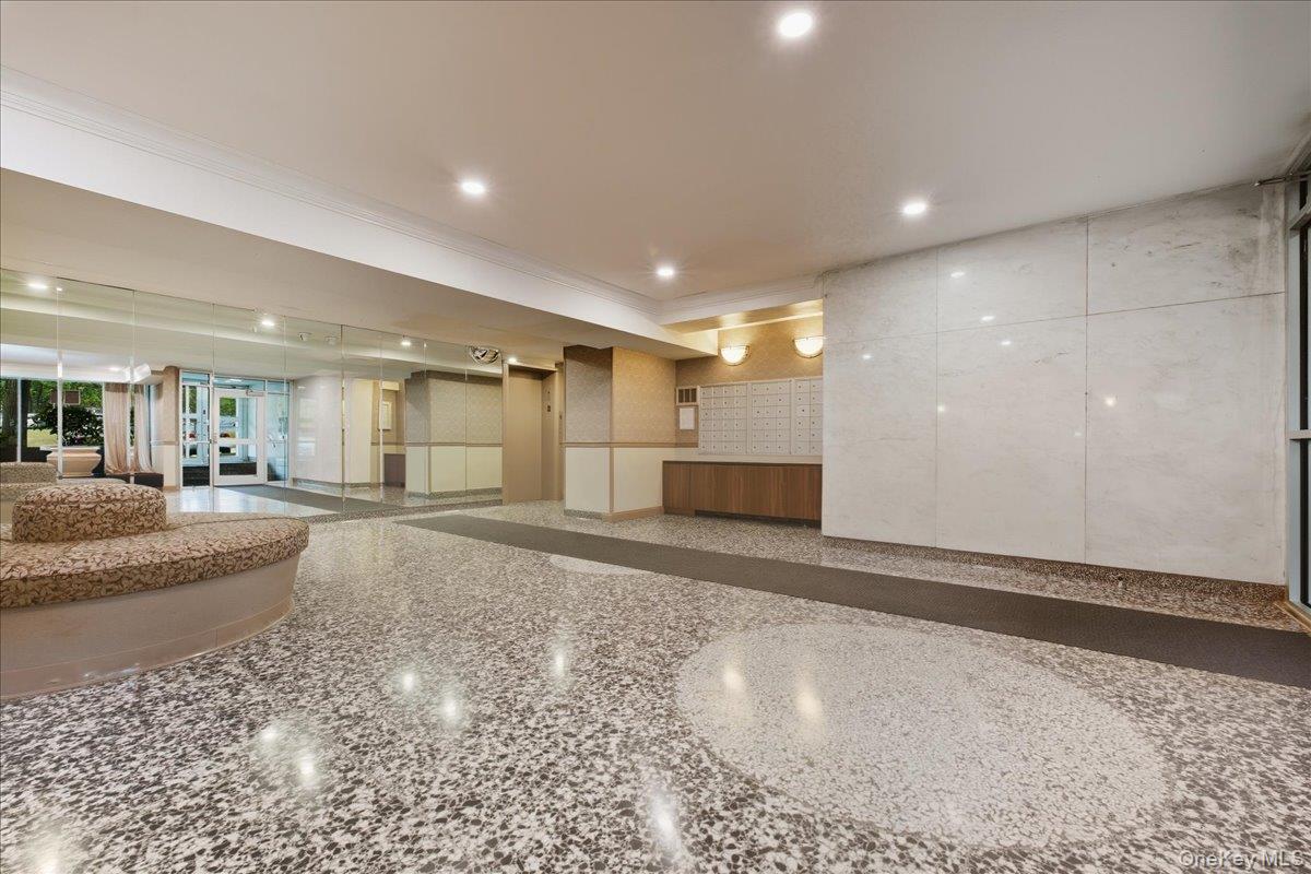 21140 18th Avenue # 1H, Bayside, NY 11360