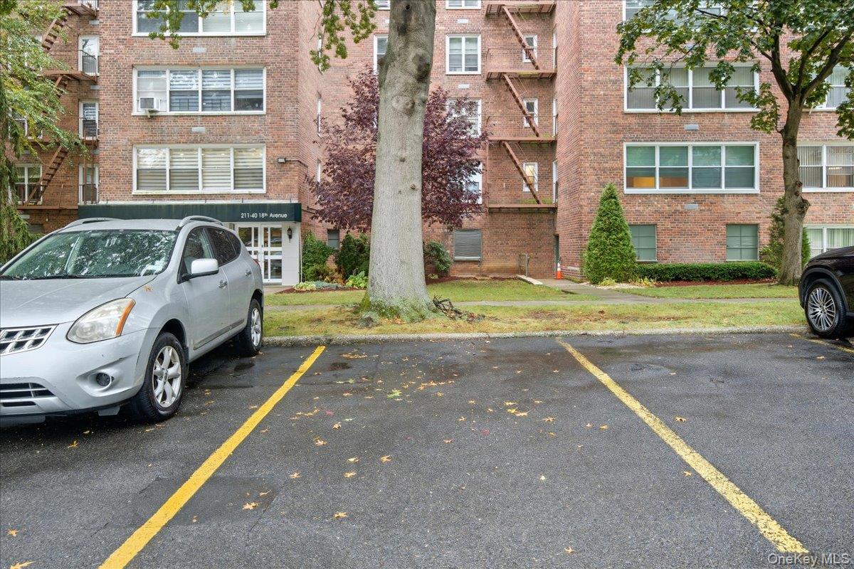 21140 18th Avenue # 1H, Bayside, NY 11360