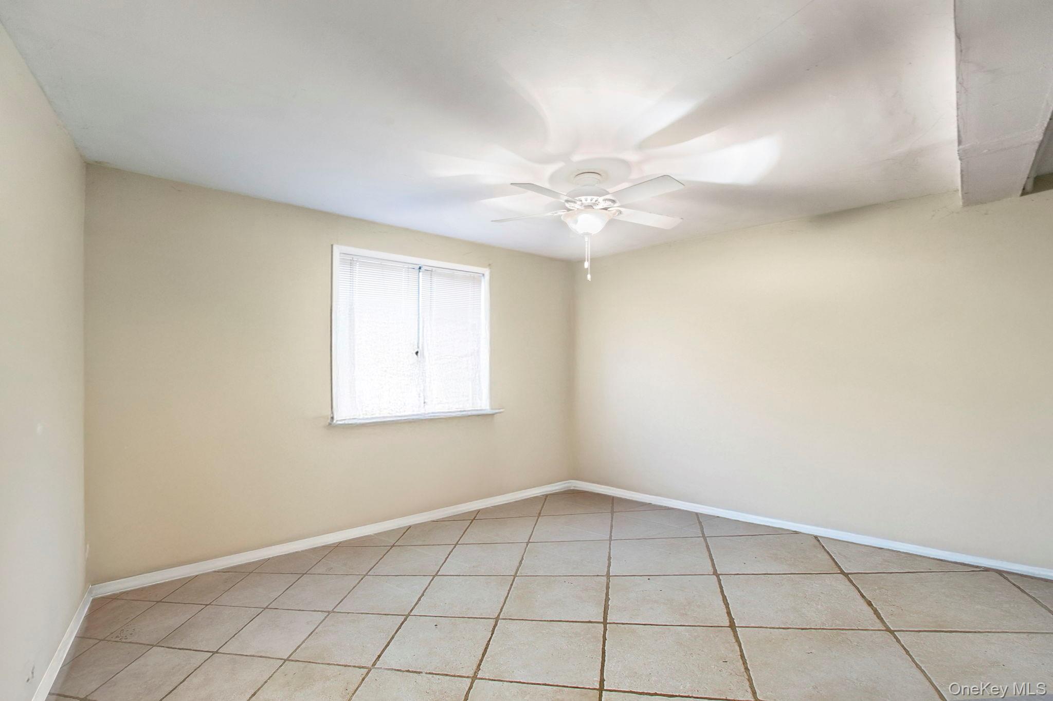 4 Verven Road, Poughkeepsie, NY 12603