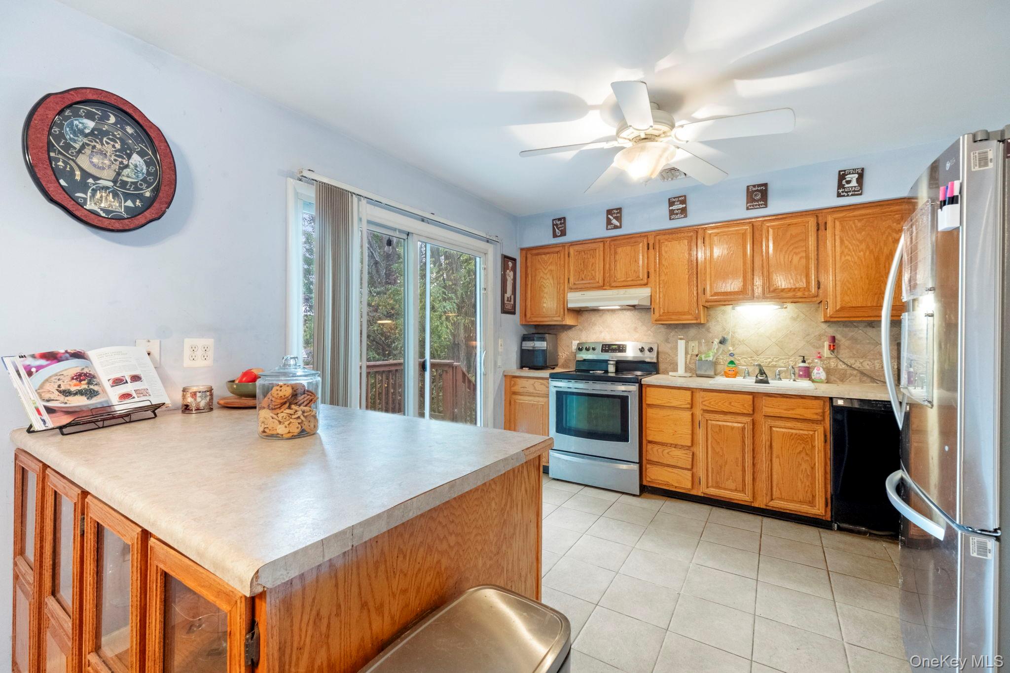 4 Verven Road, Poughkeepsie, NY 12603