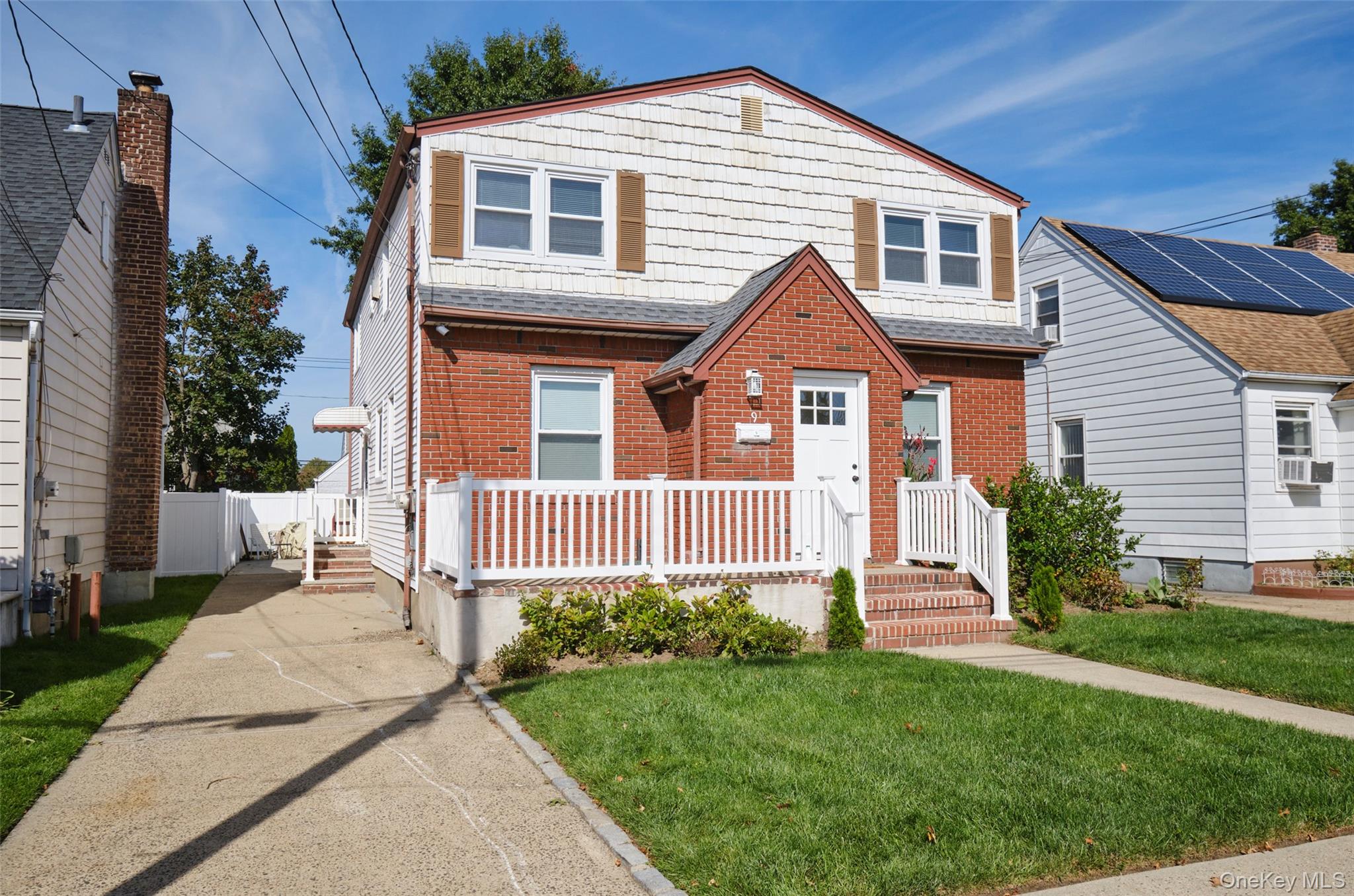 9 Court Street, Elmont, NY 11003