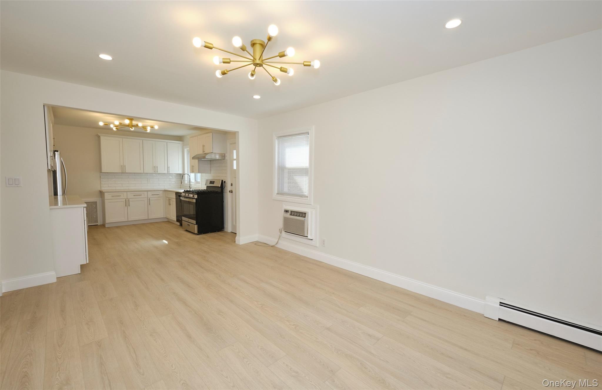 9 Court Street, Elmont, NY 11003