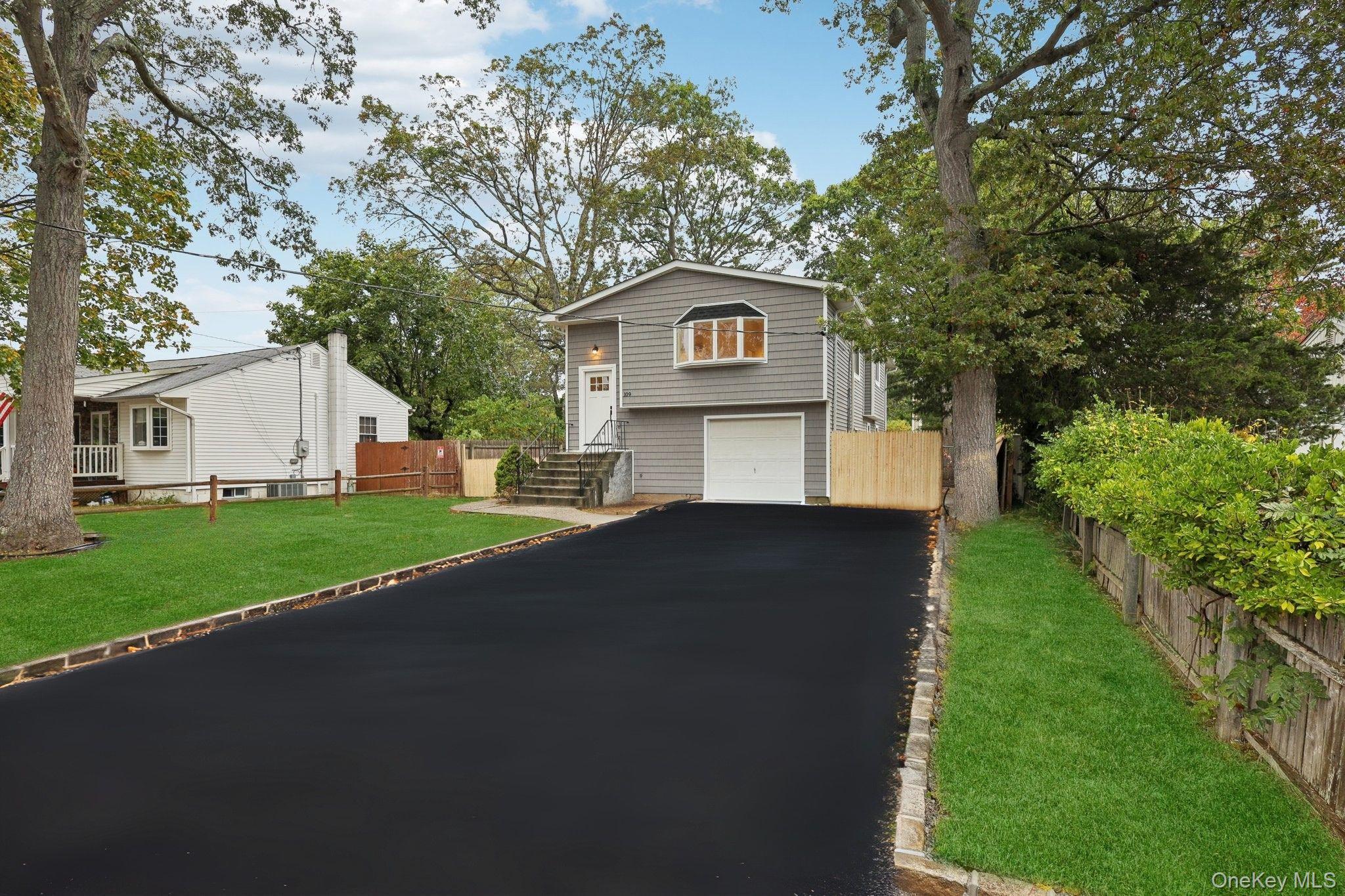 109 Rexmere Avenue, Farmingville, NY 11738