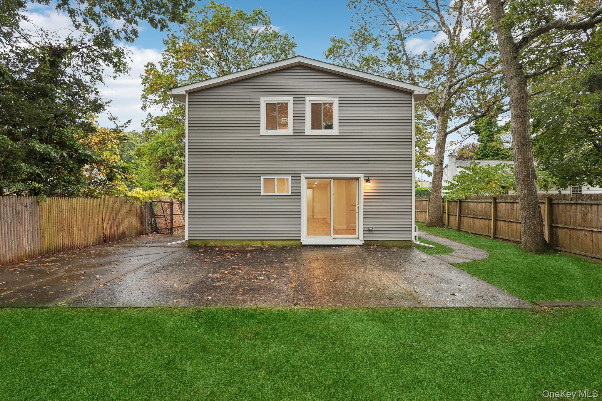 109 Rexmere Avenue, Farmingville, NY 11738