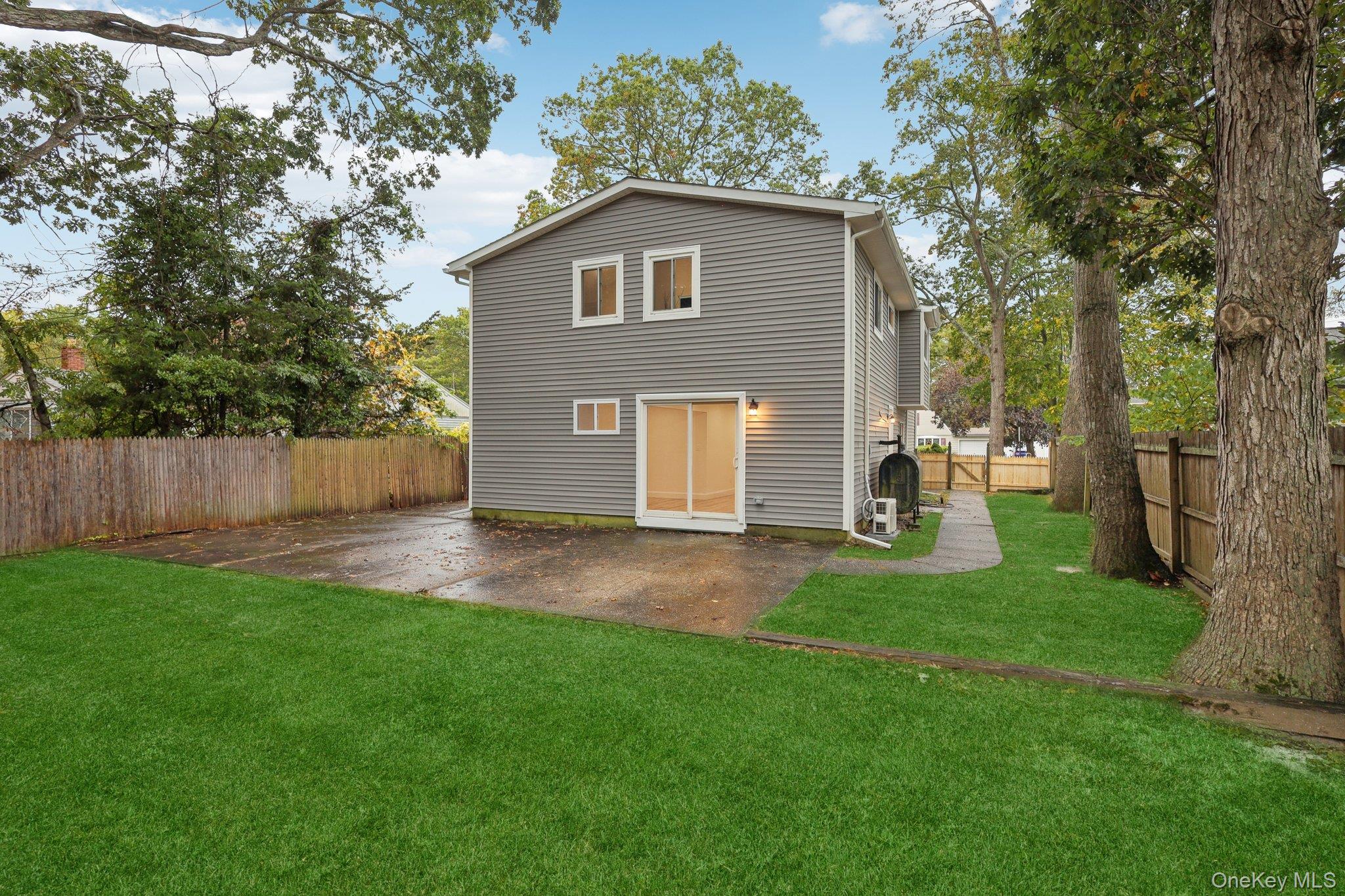 109 Rexmere Avenue, Farmingville, NY 11738