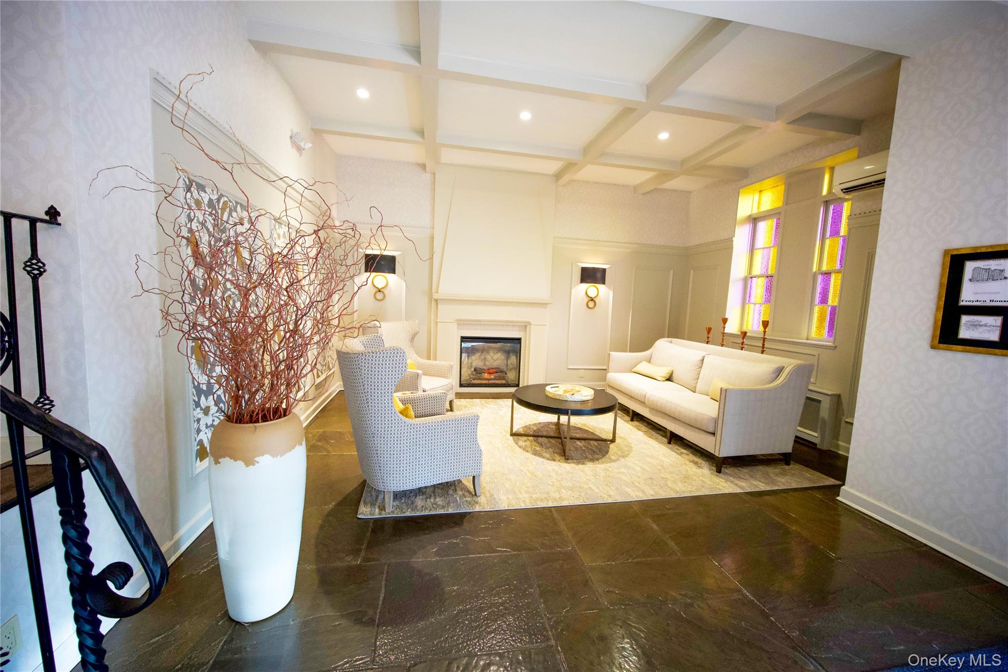 2 Spruce Street # 2J, Great Neck, NY 11021