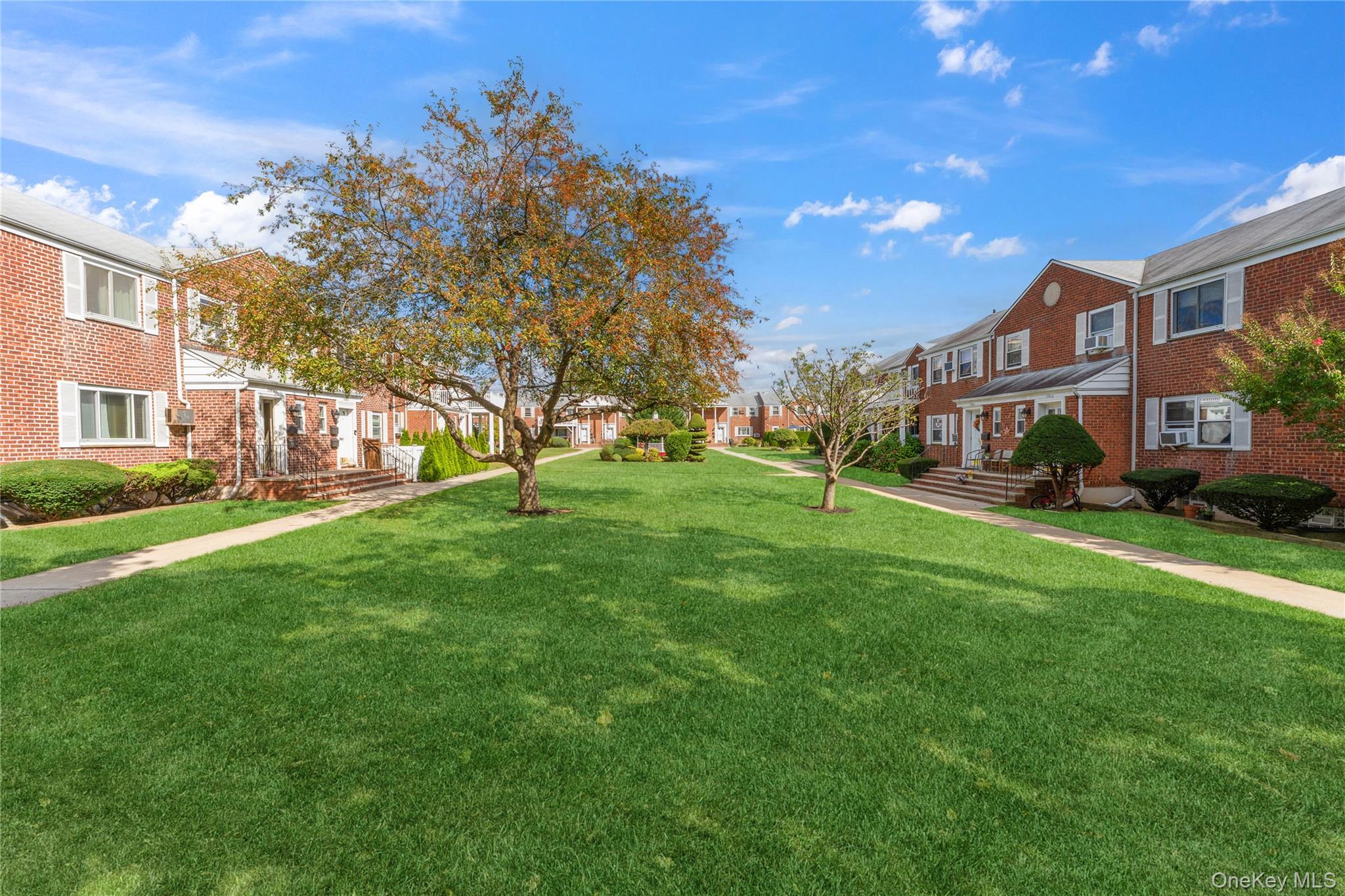 72-45 Little Neck Parkway # upper, Glen Oaks, NY 11004