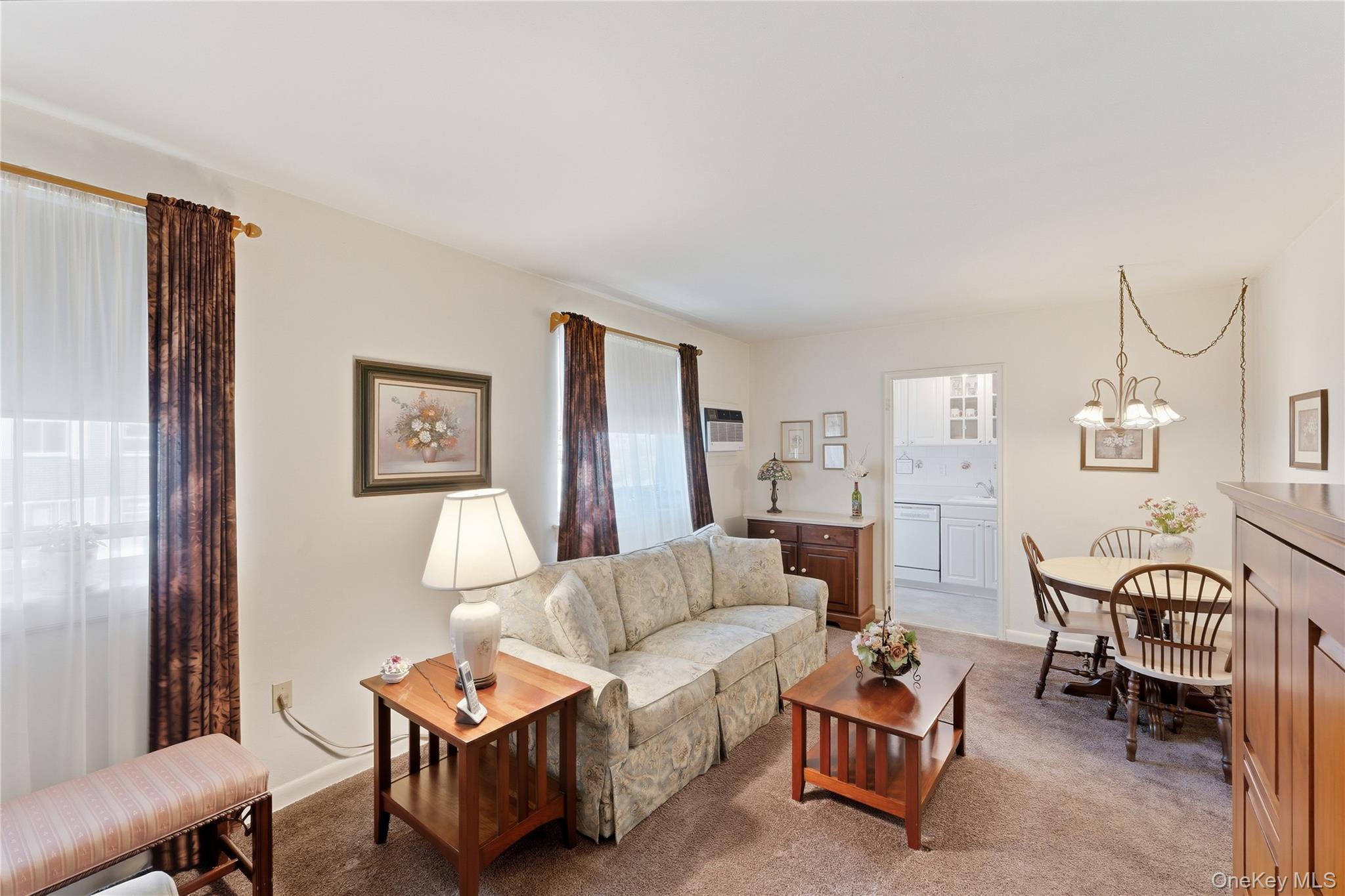 72-45 Little Neck Parkway # upper, Glen Oaks, NY 11004