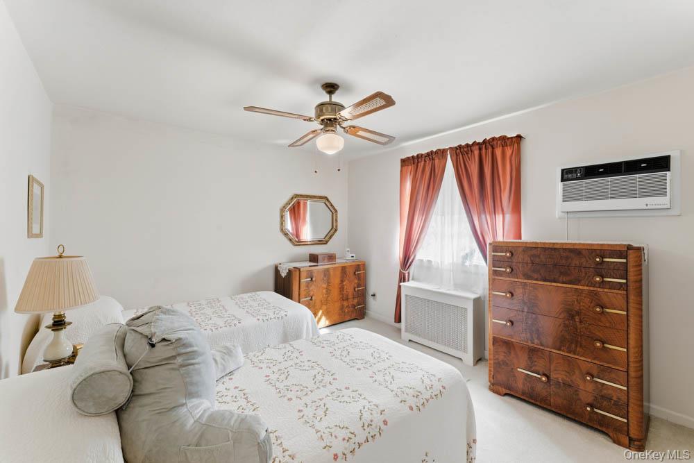 72-45 Little Neck Parkway # upper, Glen Oaks, NY 11004