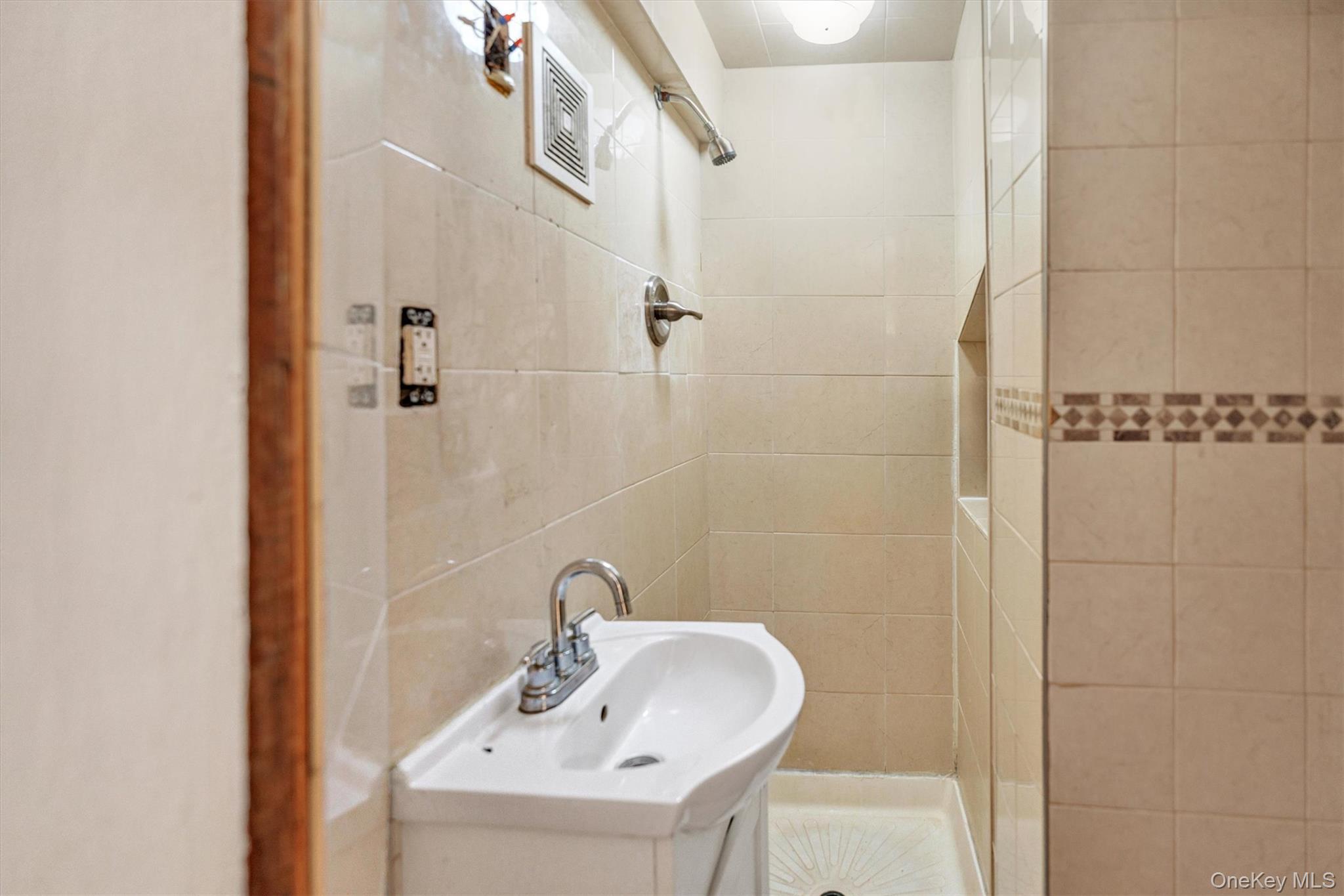 536 S Ocean Avenue, Freeport, NY 11520