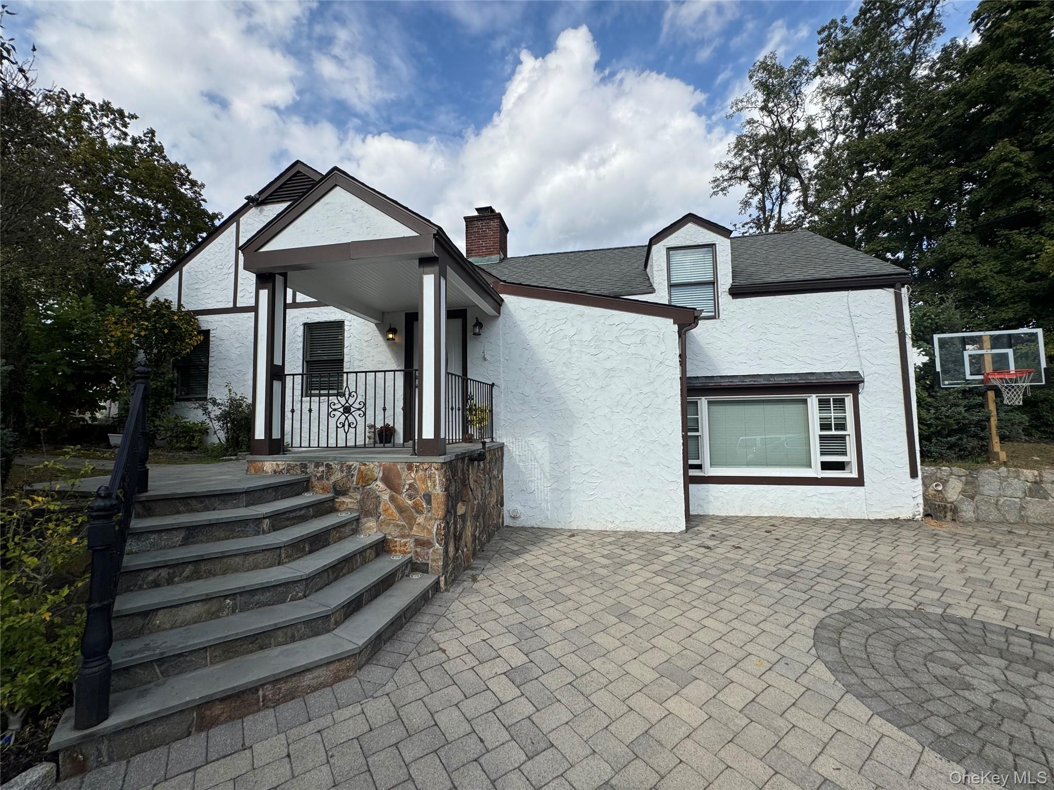 20 E Annadale Street, Armonk, NY 10504