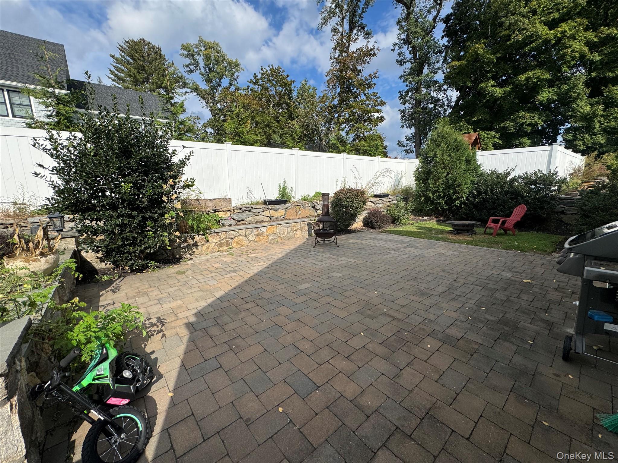 20 E Annadale Street, Armonk, NY 10504