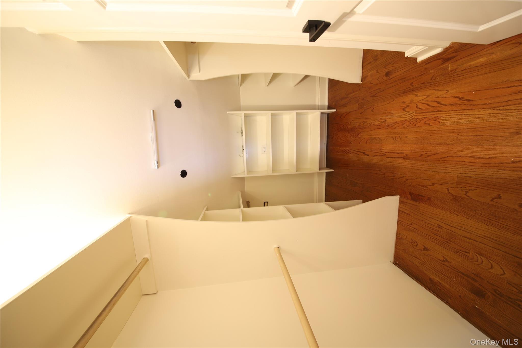 20 E Annadale Street, Armonk, NY 10504