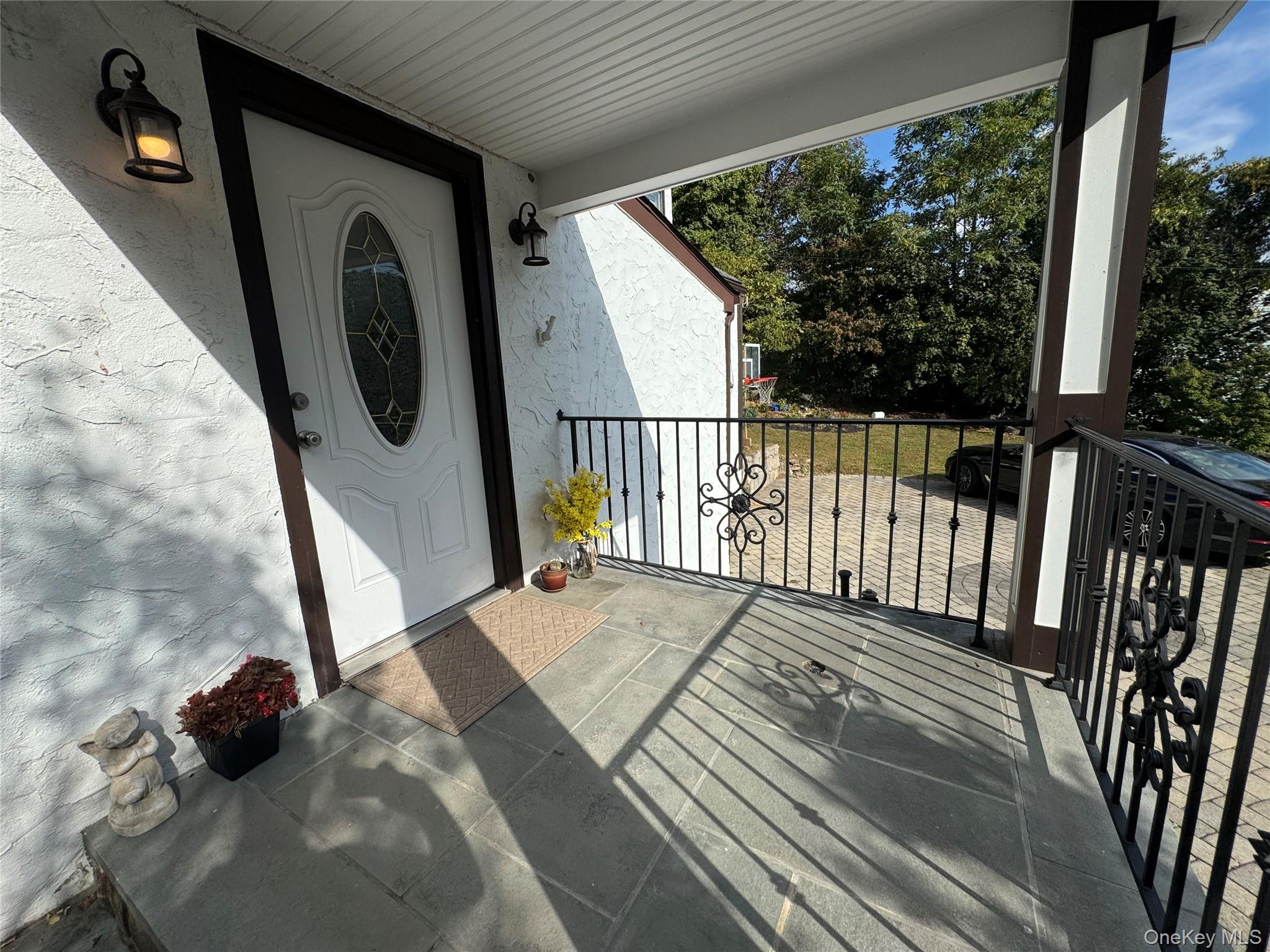 20 E Annadale Street, Armonk, NY 10504