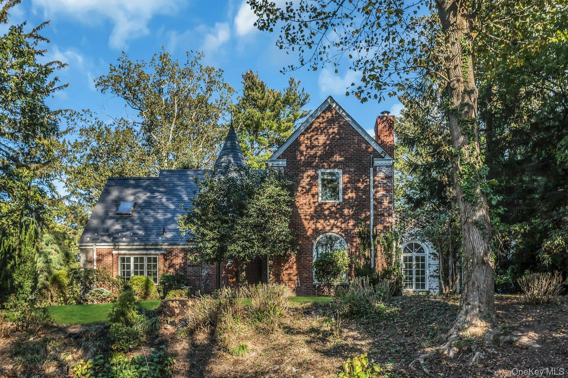 10 Soundview Crest, Manhasset, NY 11030