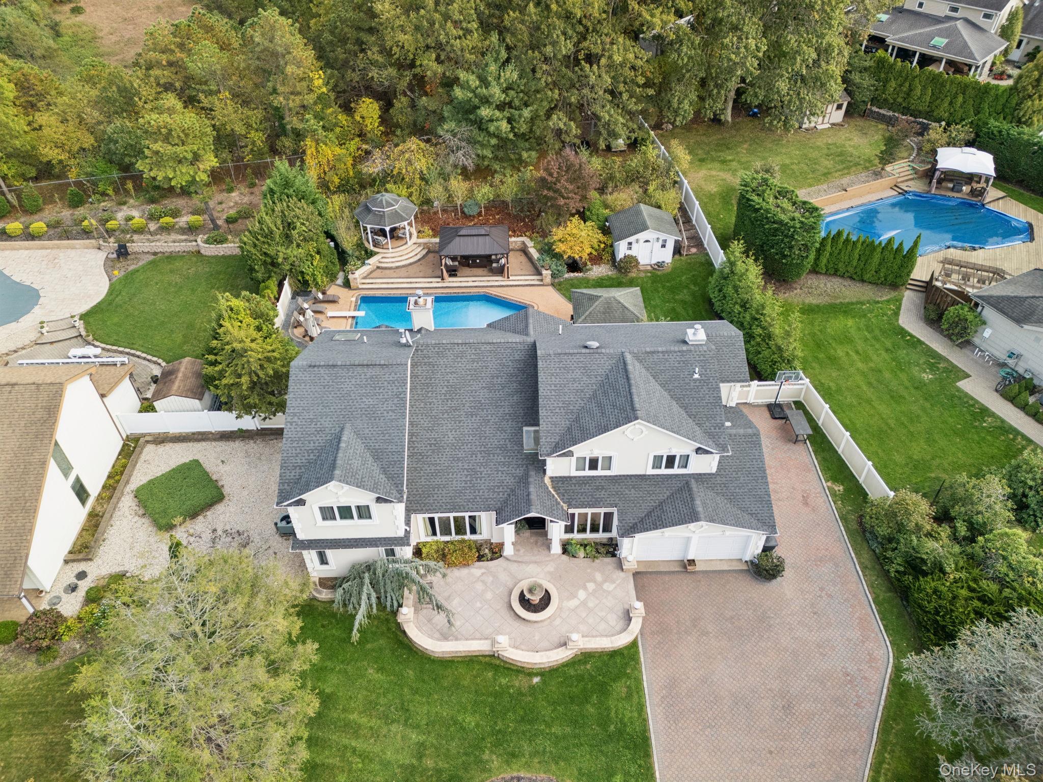 63 Fleetwood Road, Commack, NY 11725