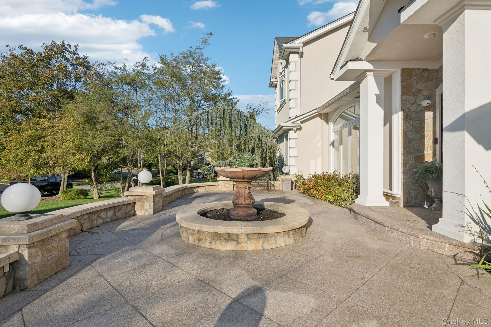 63 Fleetwood Road, Commack, NY 11725