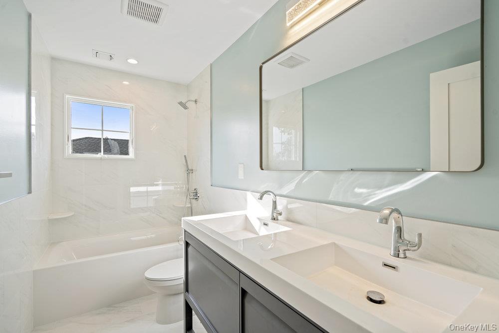 57 William Street, Bethpage, NY 11714