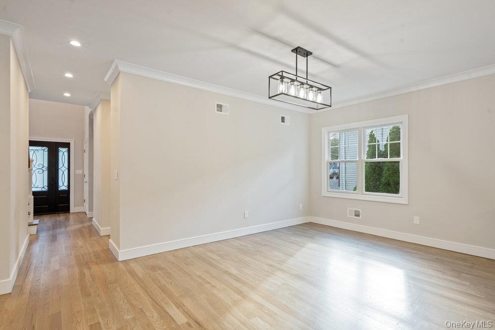 57 William Street, Bethpage, NY 11714