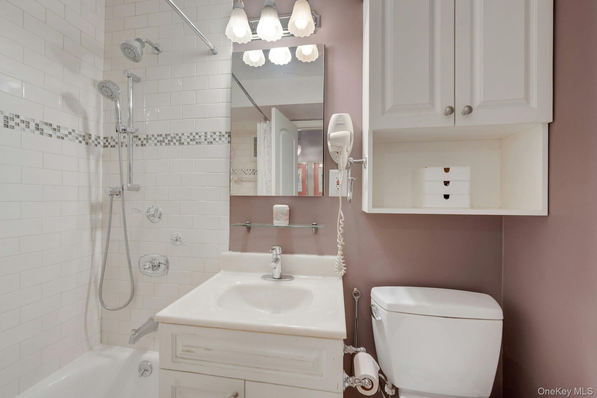 48 Elissa Lane, Yonkers, NY 10710