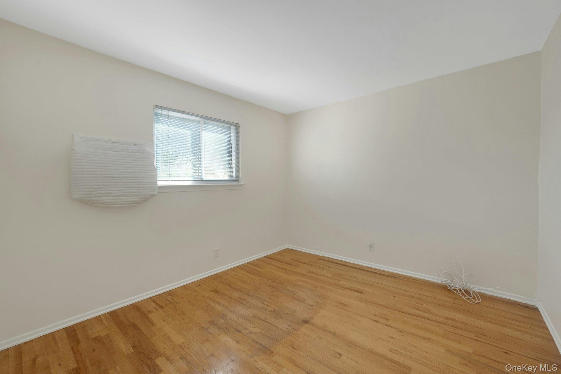 48 Elissa Lane, Yonkers, NY 10710