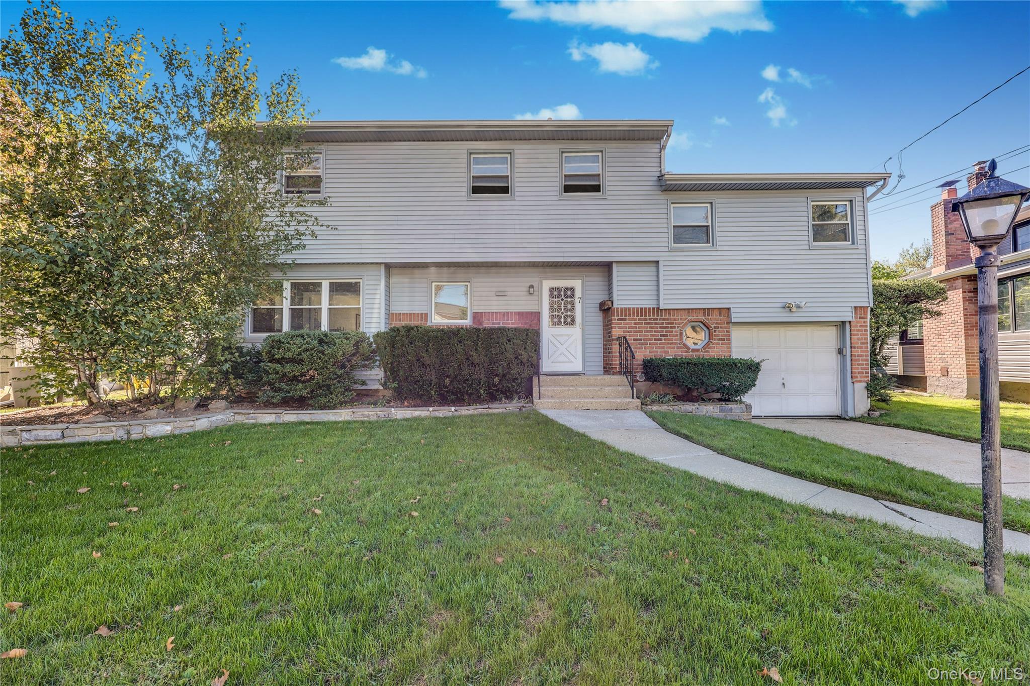 7 Park Circle, Cedarhurst, NY 11516