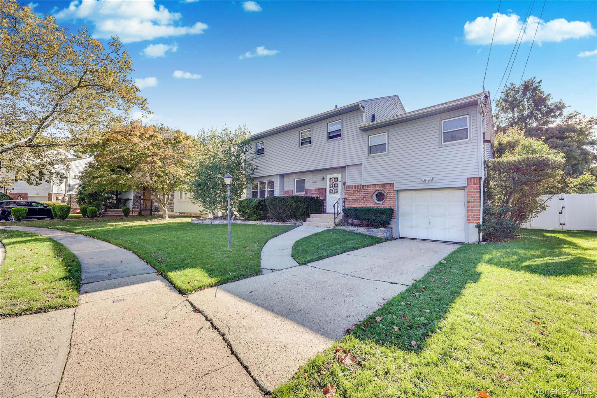 7 Park Circle, Cedarhurst, NY 11516