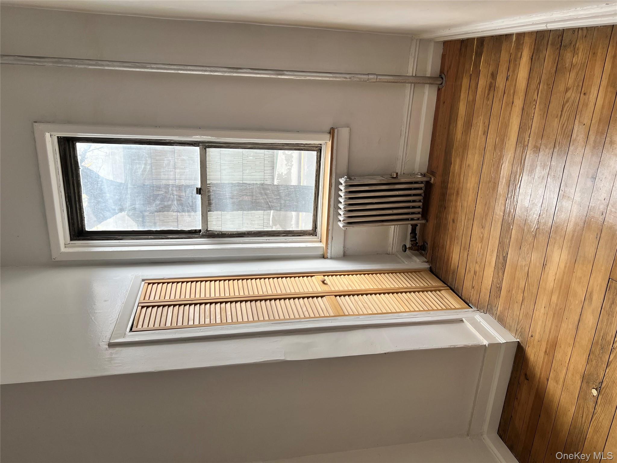 695 MEEKER Avenue, Brooklyn, NY 11222