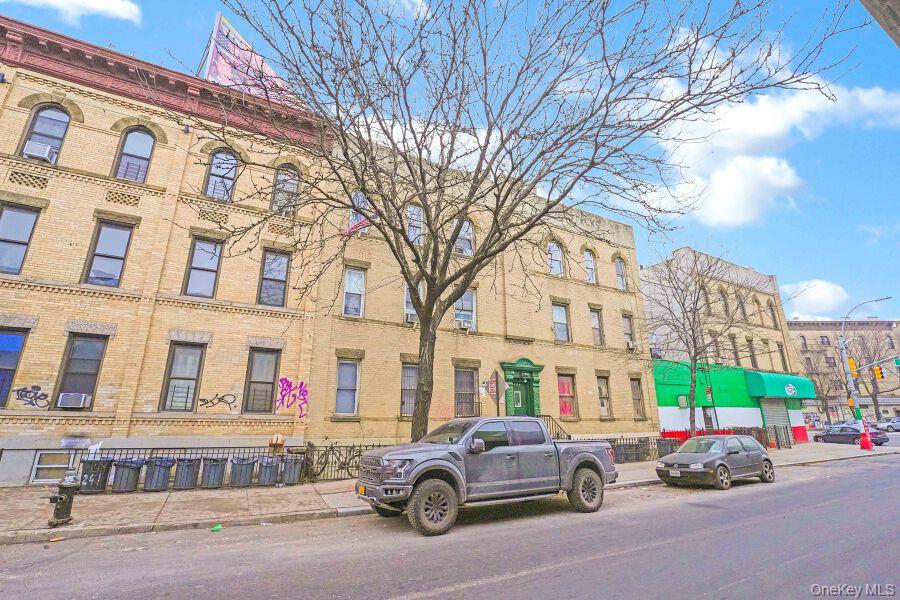 695 MEEKER Avenue, Brooklyn, NY 11222