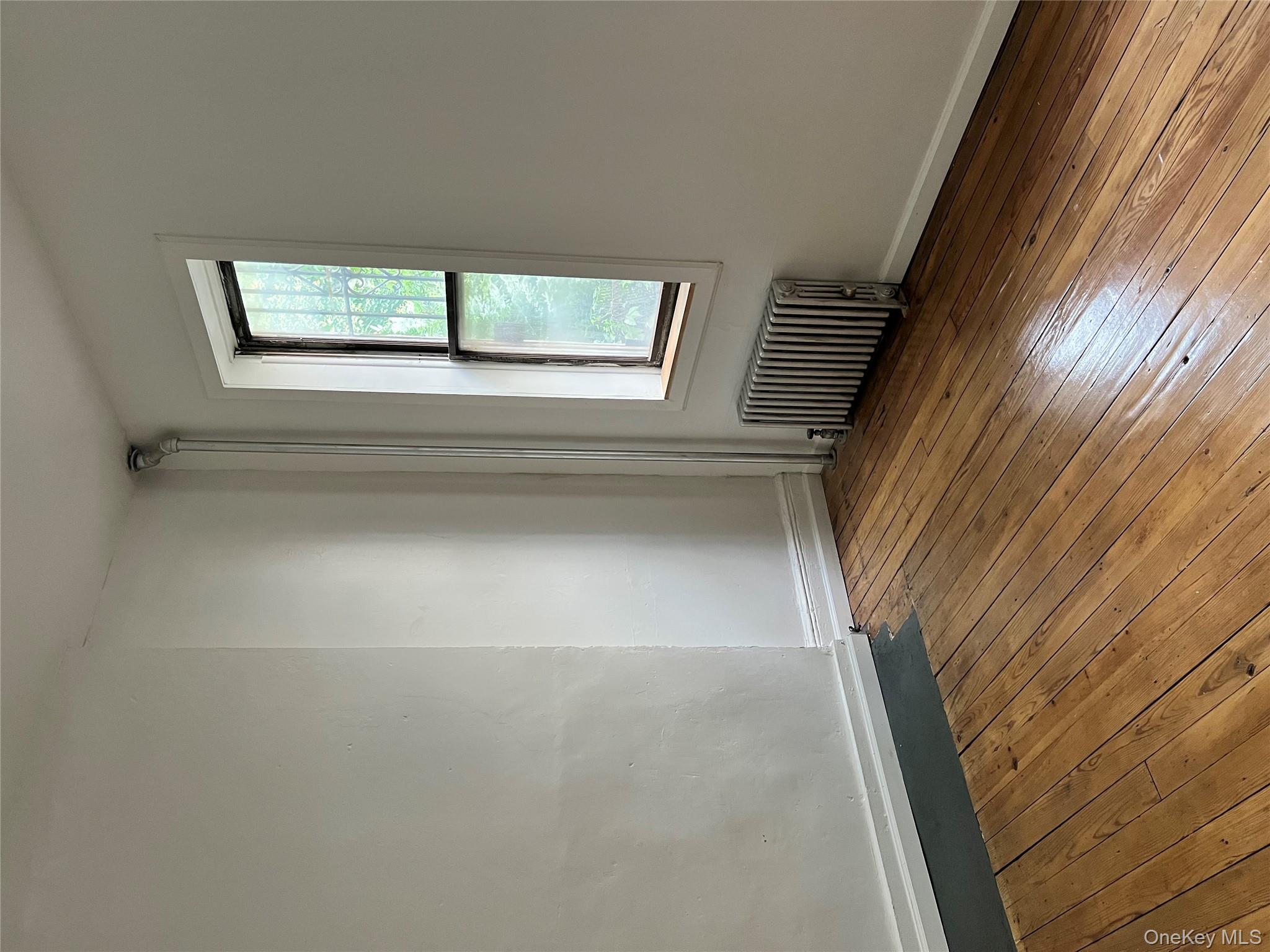 695 MEEKER Avenue, Brooklyn, NY 11222