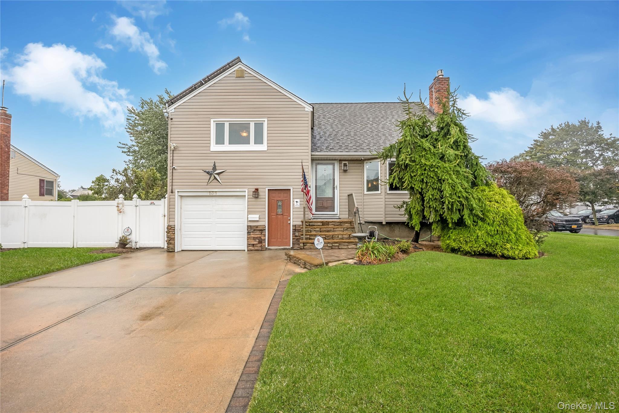 138 Eastgate Road, Massapequa Park, NY 11762