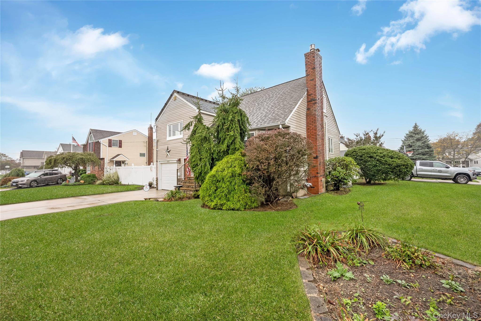 138 Eastgate Road, Massapequa Park, NY 11762