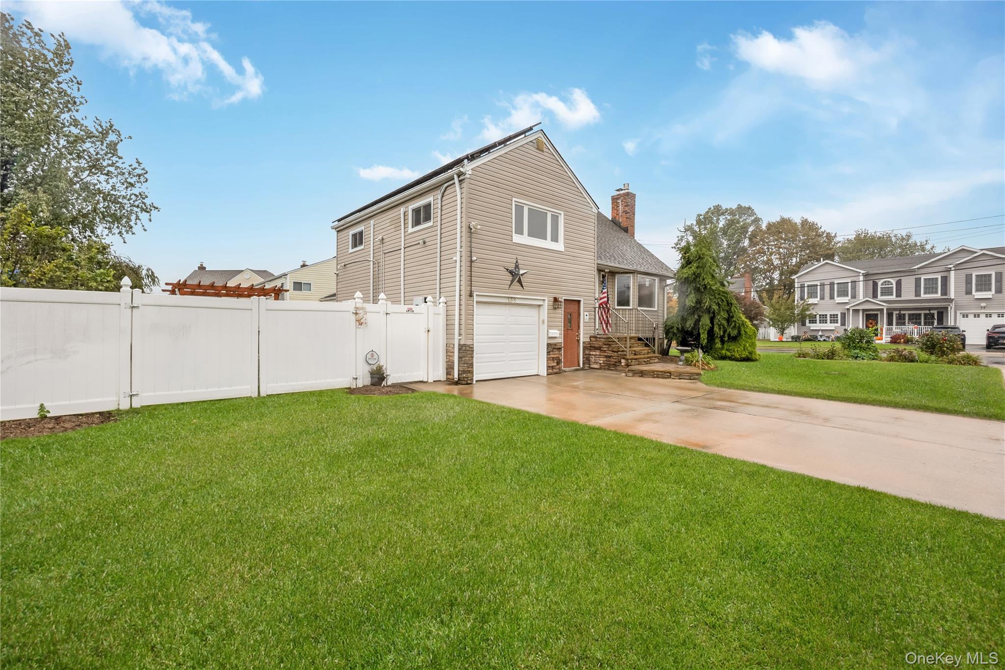 138 Eastgate Road, Massapequa Park, NY 11762