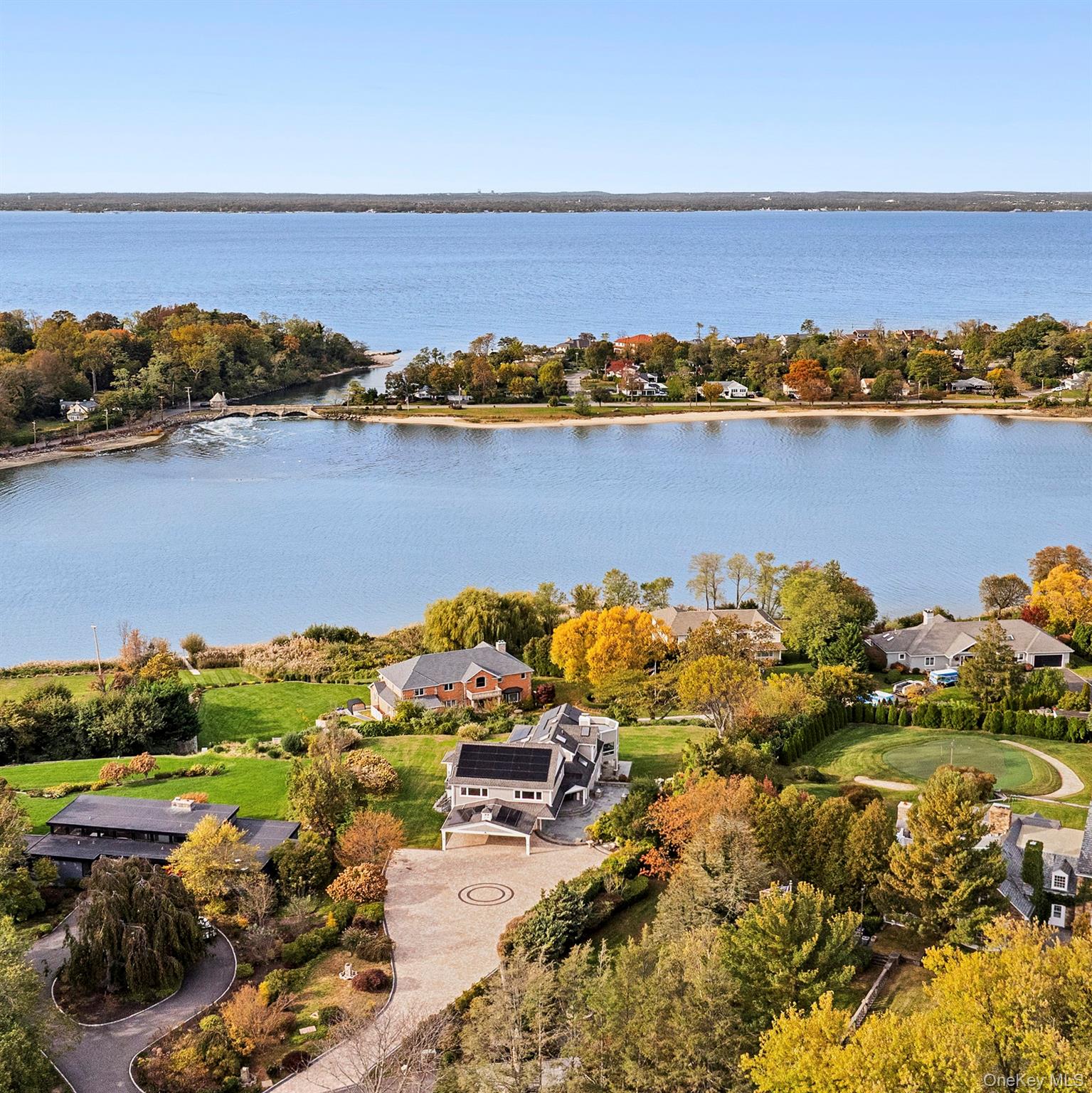 8 September Lane, Glen Cove, NY 11542