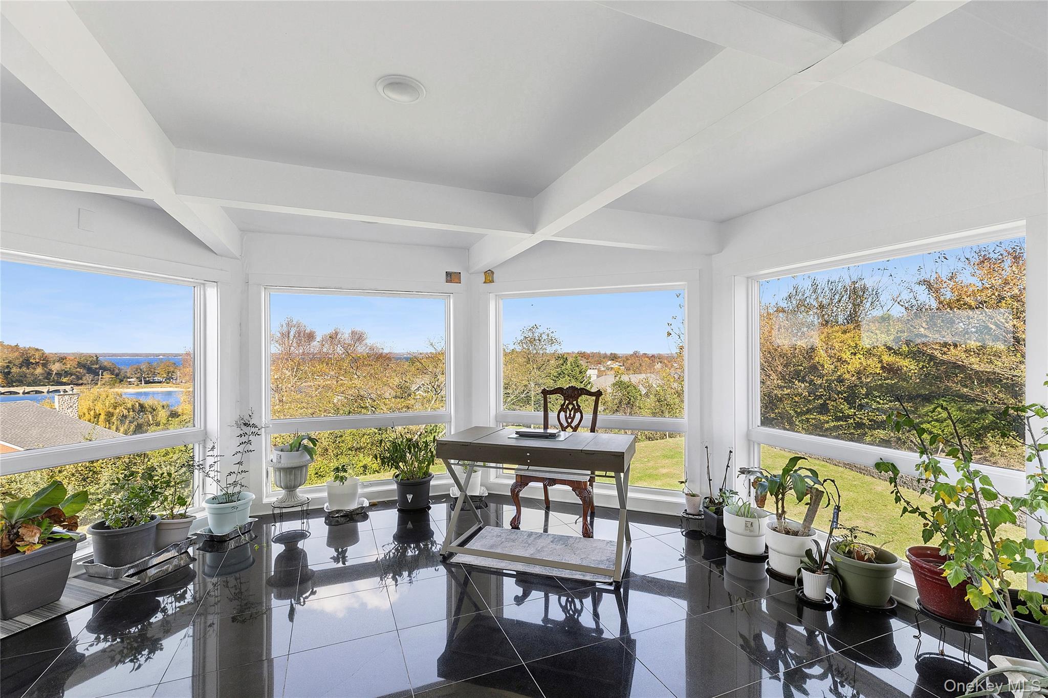 8 September Lane, Glen Cove, NY 11542