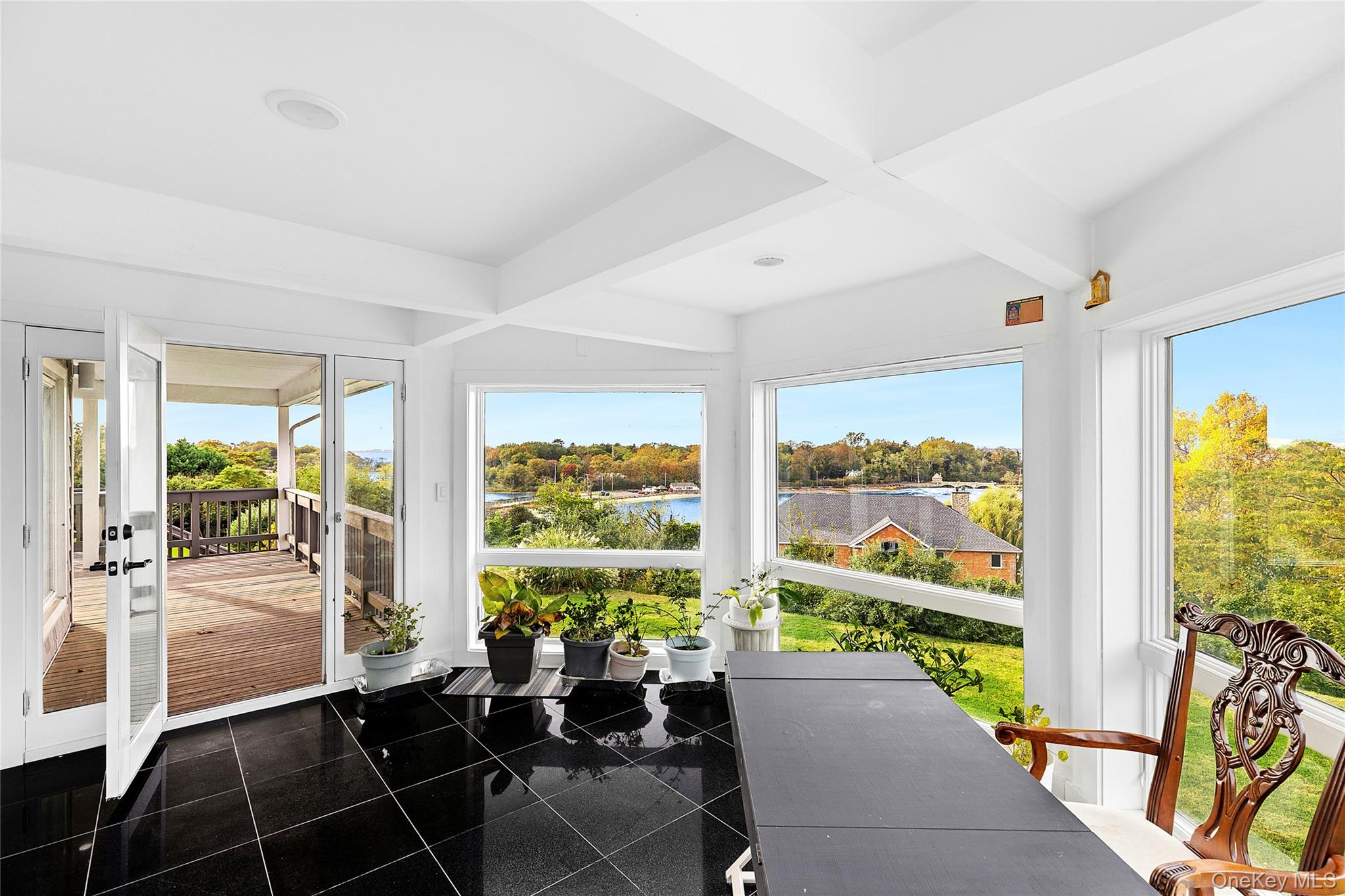 8 September Lane, Glen Cove, NY 11542