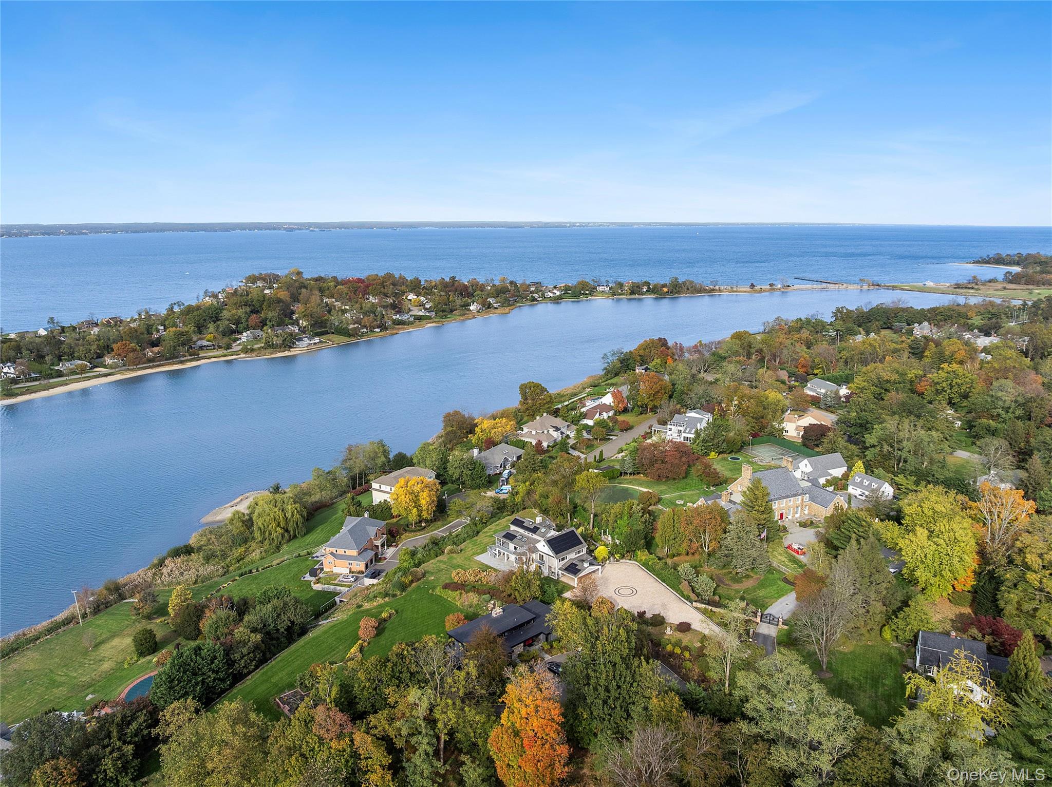 8 September Lane, Glen Cove, NY 11542