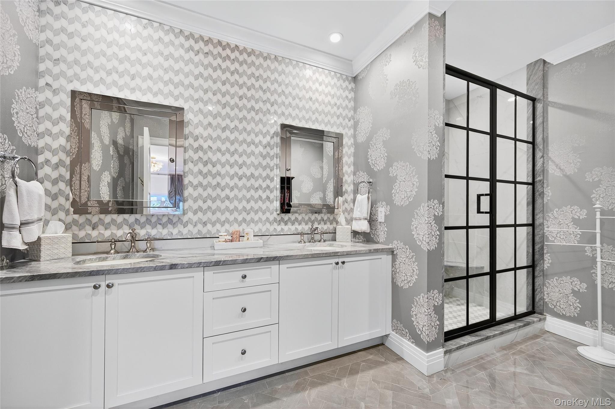 301 Franklin Avenue # 213, Garden City, NY 11530